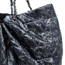 Pre Owned Chanel Metallic Grey Leather Large Hobo