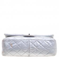 Pre Owned حقيبة شانيل قلاب ريإيشو 2ز55 جلد مبطن فضية