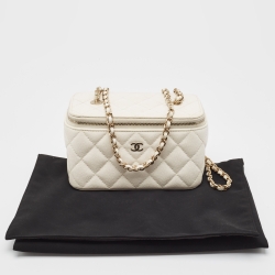 Pre Owned Chanel White Quilted Caviar Leather Small CC Vanity Case Bag