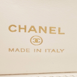 Pre Owned Chanel White Quilted Caviar Leather Small CC Vanity Case Bag