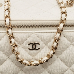 Pre Owned Chanel White Quilted Caviar Leather Small CC Vanity Case Bag