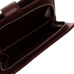 Pre Owned Chanel Burgundy Quilted Leather CC Compact Wallet