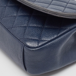 Pre Owned Chanel Navy Blue/Black Caviar Leather Medium CC Filigree Flap Bag