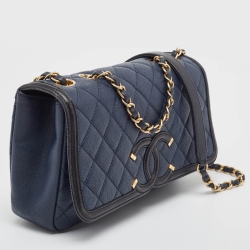 Pre Owned Chanel Navy Blue/Black Caviar Leather Medium CC Filigree Flap Bag