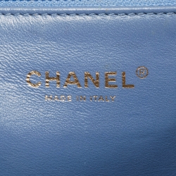 Pre Owned Chanel Navy Blue/Black Caviar Leather Medium CC Filigree Flap Bag
