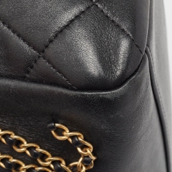 Pre Owned Chanel Black Leather Chain Signature Bag