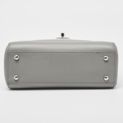 Pre Owned حقيبة شانيل ميني نويه إكسوكيتيف شوبنغ جلد عنابية