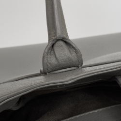 Pre Owned حقيبة شانيل ميني نويه إكسوكيتيف شوبنغ جلد عنابية