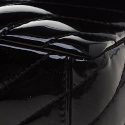 مملوكة مسبقًا حقيبة شانيل قلاب كلاسيكية جلد لامعة شيفرون سوداء