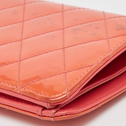 Pre Owned Chanel Orange Quilted Patent Leather CC Yen Continental Wallet