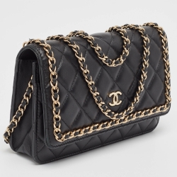 Pre Owned Chanel Black Quilted Leather Chain Around Wallet On Chain