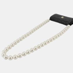 مملوكة مسبقًا Chanel Black Quilted Calfskin Pearl Strap Clutch with Chain 