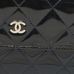 Pre Owned Chanel Navy Blue Quilted Patent Leather Continental Wallet