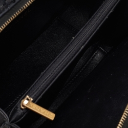 مملوكة مسبقًا حقيبة ماكياج شانيل جلد كافيار أسود مبطن سي سي فيليغري بسلسلة