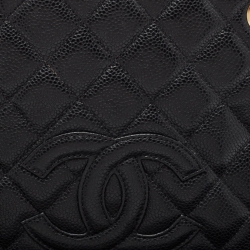 مملوكة مسبقًا Chanel Black Quilted Caviar Leather Petite Timeless Tote