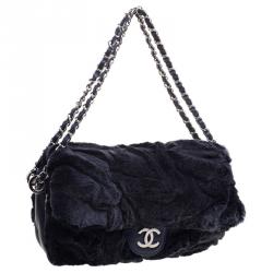 Pre Owned حقيبة شانيل قلاب كلاسيك جلد وفرو أرنب زرقاء كحلية