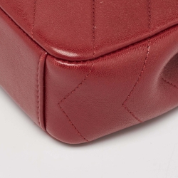 Pre Owned حقيبة كتف شانيل كوكو جلد شيفرون عنابي ظرفية