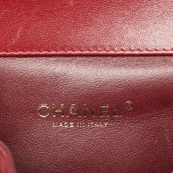 Pre Owned حقيبة كتف شانيل كوكو جلد شيفرون عنابي ظرفية