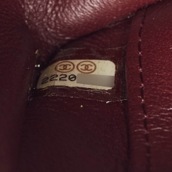 Pre Owned حقيبة كتف شانيل كوكو جلد شيفرون عنابي ظرفية