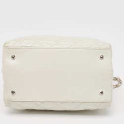 Pre Owned Chanel Off White Quilted Glazed Leather Small Chain Me Tote