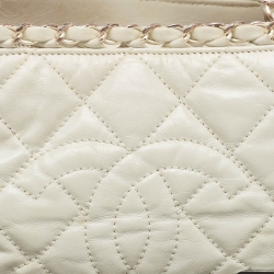 Pre Owned Chanel Off White Quilted Glazed Leather Small Chain Me Tote