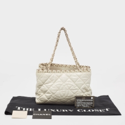 Pre Owned Chanel Off White Quilted Glazed Leather Small Chain Me Tote