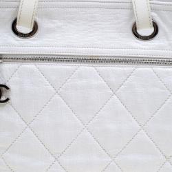 Pre Owned حقيبة يد شانيل باريس بياريتز كبيرة كانفاس مقوى مبطنة بيضاء