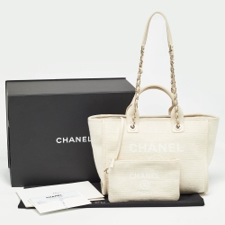 مملوكة مسبقًا Chanel Cream Canvas Small Deauville Tote