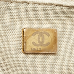 مملوكة مسبقًا Chanel Cream Canvas Small Deauville Tote