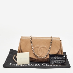 مملوكة مسبقًا Chanel Beige Quilted Leather Half Moon Wallet On Chain