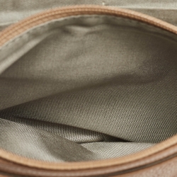 مملوكة مسبقًا Chanel Beige Quilted Leather Half Moon Wallet On Chain