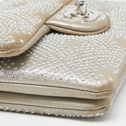 مملوكة مسبقًا Chanel Light Grey Quilted Suede Beaded Mineral Nights Bag