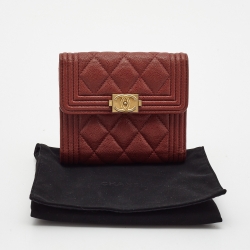 Pre Owned Chanel Burgundy Quilted Caviar Leather Boy Compact Wallet