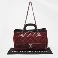 Pre Owned Chanel Burgundy Quilted Leather CC Delivery Bag