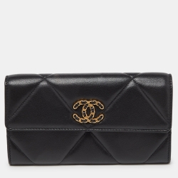 Pre Owned Chanel Black Quilted Leather Chanel 19 Flap Wallet
