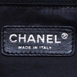 مملوكة مسبقًا حقيبة شانيل قلاب كلاسيكي كبيرة جلد بطيات سوداء