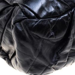 مملوكة مسبقًا حقيبة شانيل قلاب كلاسيكي كبيرة جلد بطيات سوداء