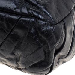 مملوكة مسبقًا حقيبة شانيل قلاب كلاسيكي كبيرة جلد بطيات سوداء