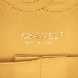 مملوكة مسبقًا Chanel Yellow Medium Classic Velvet Double Flap