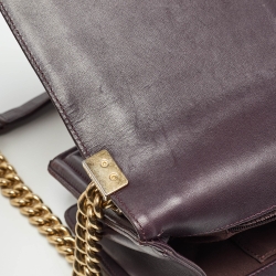 مملوكة مسبقًا Chanel Plum Quilted Leather New Medium Boy Shoulder Bag