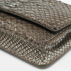 مملوكة مسبقًا Chanel Beige Python CC Wallet on Chain