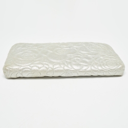 Pre Owned Chanel Silver Leather Camellia Pochette