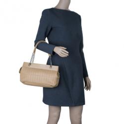 مملوكة مسبقًا Chanel Beige Leather East-West Shoulder Bag
