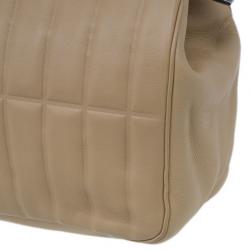 مملوكة مسبقًا Chanel Beige Leather East-West Shoulder Bag