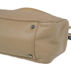 مملوكة مسبقًا Chanel Beige Leather East-West Shoulder Bag