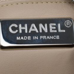 مملوكة مسبقًا Chanel Metallic Silver Leather Chain Trim Luxe Ligne Bowler Bag