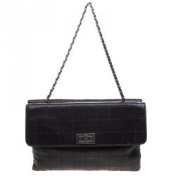 Pre Owned Chanel Black Chocolate Bar Leather Reissue Flap Bag