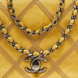 مملوكة مسبقًا Chanel Yellow Nubuck Leather Wildstitch Thin City Flap Bag