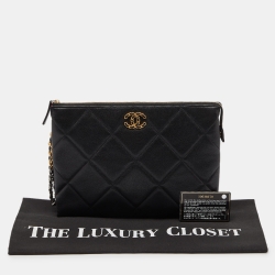 Pre Owned Chanel Black Quilted Leather 19 Chain Wristlet Pouch 