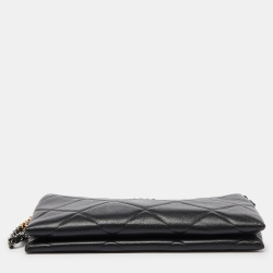 Pre Owned Chanel Black Quilted Leather 19 Chain Wristlet Pouch 